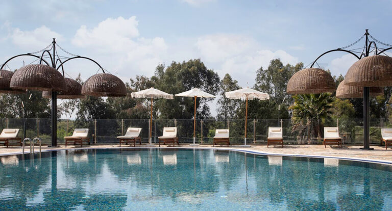 Yarden-Estate-Hotel-Swimming-Pool-2